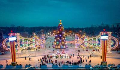 Новогодняя ёлка на площади Ленина в Уфе признана самой высокой в России