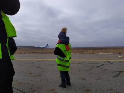 Желание еще четырех юных астраханцев исполнил заминистра транспорта и дорожной инфраструктуры Максим Мурзин