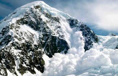 В горах Тегерана обнаружены тела 12 альпинистов
