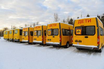 26 новых школьных автобусов отправились в районы Смоленской области