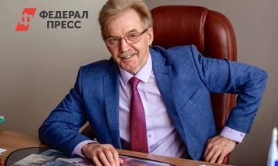 Мэр Кольцова привился от коронавируса новосибирской вакциной