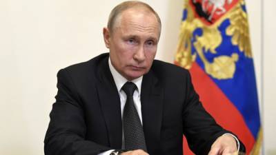 Песков заявил, что в жизни Путина почти нет "завесы тайны"