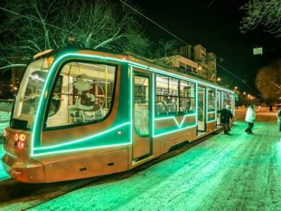 Власти рассказали, как будут работать автобусы, трамваи и троллейбусы в новогоднюю ночь в Уфе