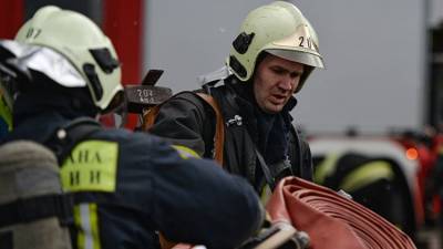 В Белогорске эвакуировали семь человек на пожаре в многоэтажке