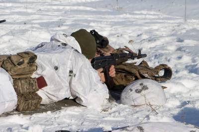 На Донбассе боевики ранили украинского военнослужащего
