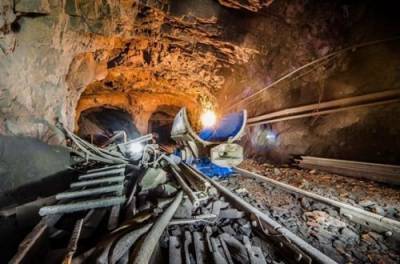 ЧП на шахте в Луганской области: горняки оказались заблокированными под землей