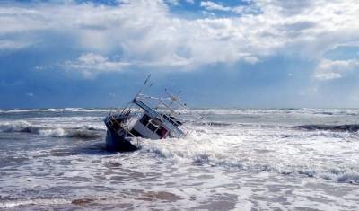 Спасатели нашли тело рыбака с затонувшего в Баренцевом море судна “Онега”