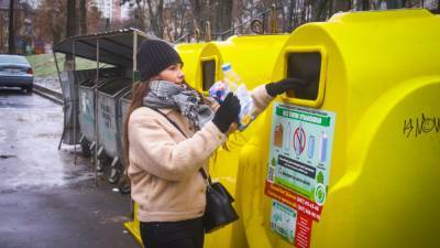 #Ешь. Пей. Сжимай. Сортируй: В Вышгороде уже три года функционирует система сортировки отходов