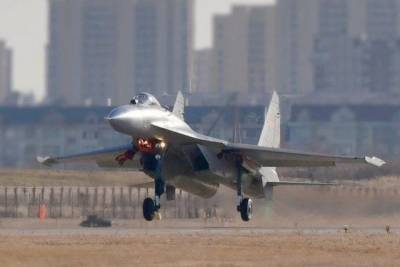 Китайский модернизированный самолет J-11B поступил в серийное производство - enovosty.com