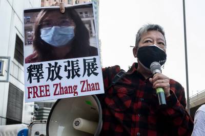 В Китае осудили журналистку, которая в феврале делала репортажи о COVID-19
