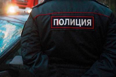 Трех полицейских осудили за подброшенные россиянину наркотики