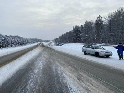Свердловское УГИБДД пожаловалась на плохую уборку дорог региона от снега