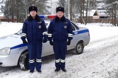 В Тверской области полицейские глубокой ночью довезли роженицу до больницы