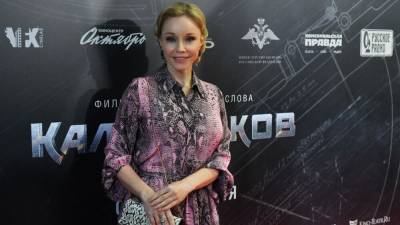 Вдова Табакова появилась на публике после слухов о госпитализации