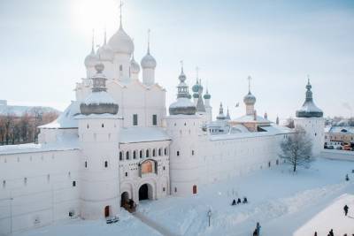 Зимняя сказка: Ростовский кремль в кино и наяву