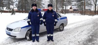 Полицейские в Тверской области помогли рожающей женщине