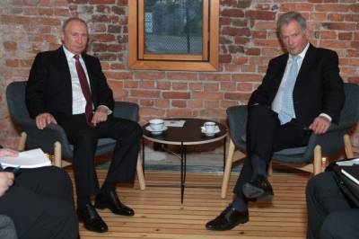 Путин обсудил отношения России и Евросоюза с президентом Финляндии