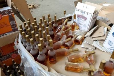 В Карачаево-Черкесии изъяли более 50 тыс. бутылок фальсифицированного алкоголя