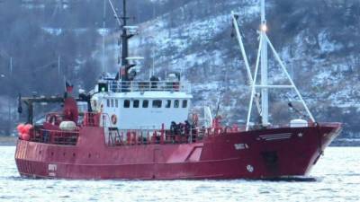 Журналисты ФАН выяснили имена двух спасенных с "Онеги" моряков