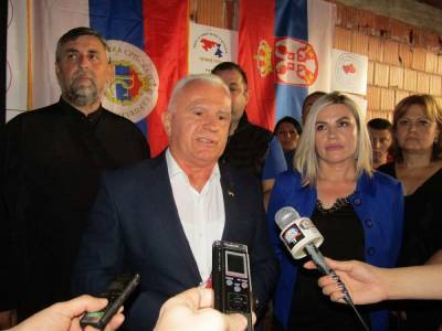 Косовские сепаратисты не пустили в край серба с подарками для...