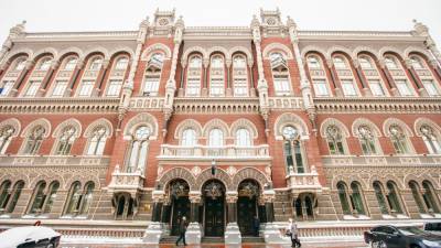 Белорусу отказали в покупке украинского банка из-за санкций: Подробности