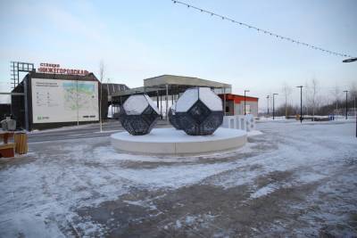 Сквер с арт-объектами открылся у канатной дороги в Нижнем Новгороде