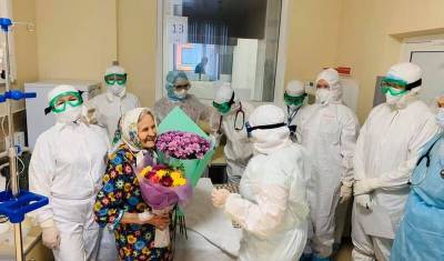 Соцсети бурно отреагировали на новость о выздоровлении 101-летней бабушки от вируса