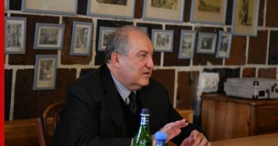 Саркисян призвал правительство Армении уйти в отставку