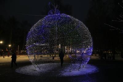 Новогодняя иллюминация появилась в парке Пушкина в Нижнем Новгороде