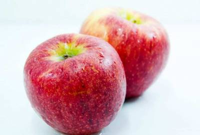 Диетолог Роб Хобсон: Одно яблоко в день избавит от 5 кило жира за год