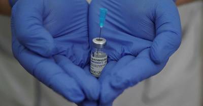 Bloomberg: Венгрия получила 6 тысяч доз российской вакцины от COVID-19