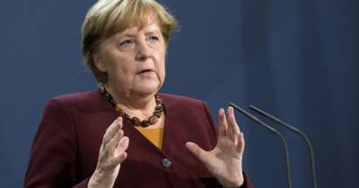 Меркель не оставила мечту проехать через Россию по Транссибу
