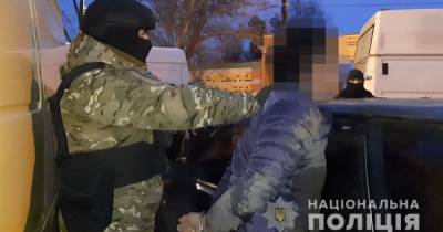 В Одессе задержали мужчину, который требовал с другого несуществующий долг: видео