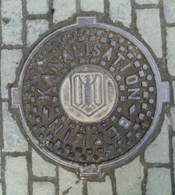 На Цветном бульваре нашли канализационный люк Берлина