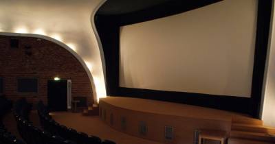 Программа поддержки кинотеатров в регионе продлена на 2021 год — Ермак