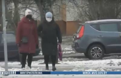 В Минске задержали двух женщин, рассыпавших на дорогу саморезы