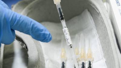 Мекленбург-Передняя Померания: сотрудникам дома престарелых по ошибке ввели пятикратную дозу вакцины от коронавируса