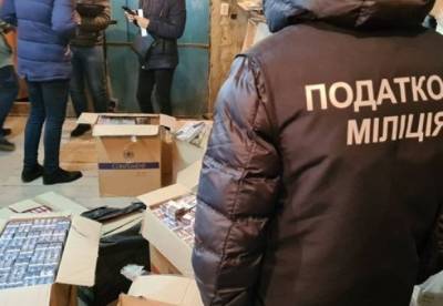 В Харькове выявили подпольное производство и водки и сигарет