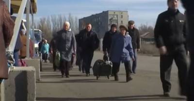 Жители ОРДЛО чаще выбирают Украину, выезжая из Донбасса, – экс-регионал Царев