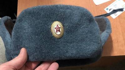 На Украине возбудили уголовное дело из-за шапки с серпом и молотом