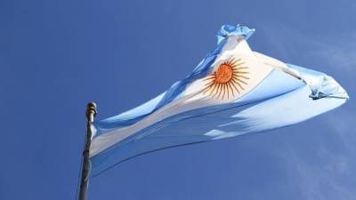 Россия отправит пять миллионов доз вакцин "Спутник V" в Аргентину в январе