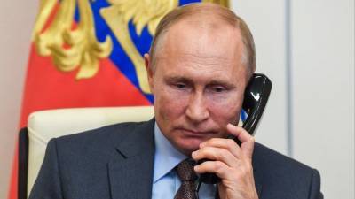 Путин провел телефонные переговоры с лидерами трех стран