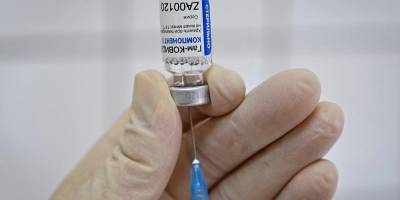 В Беларуси началась вакцинация населения от COVID-19 российской вакциной