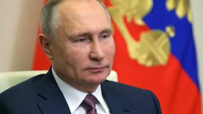 Песков: Путин сам решит, когда сообщить о своей вакцинации от коронавируса