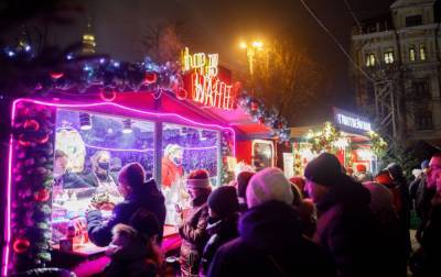 Новый год и Рождество 2021: сколько будут отдыхать украинцы