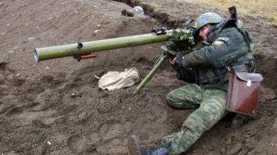 Россияне из гранатометов обстреляли украинские позиции под Невельским, Водяным и Авдеевкой