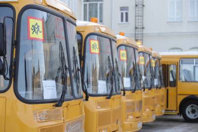 Николай Любимов передал новые школьные автобусы 18-ти районам Рязанской области