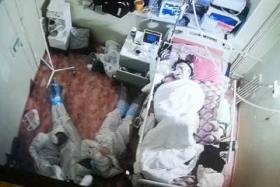 В больнице рассказали о медиках, спавших возле пациентки в Ленобласти
