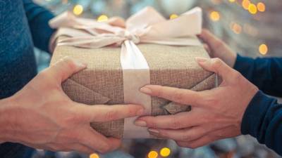 Психолог назвал лучшие подарки для детей в Новый год