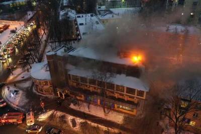 В Люберцах загорелся трёхэтажный ресторан